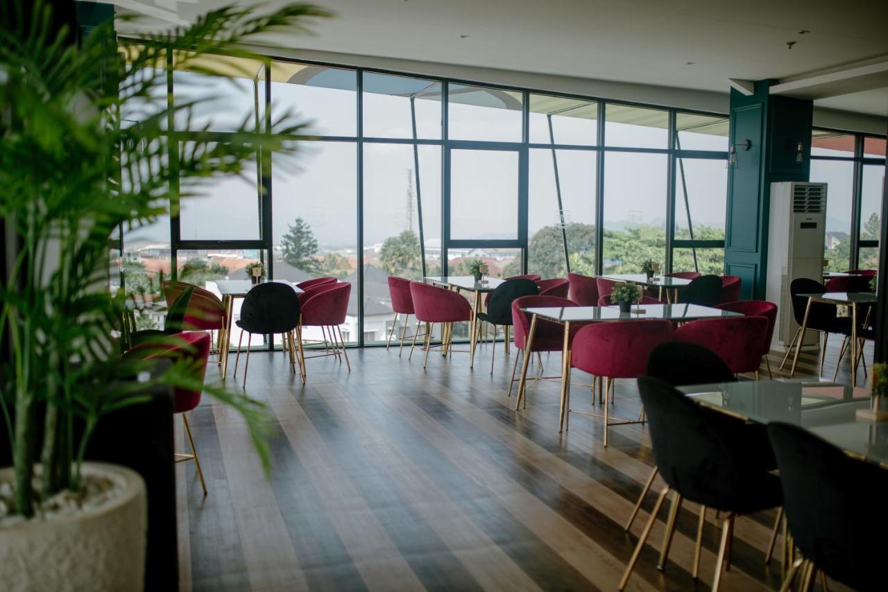 The Bountie Hotel And Convention Centre Sukabumi Kültér fotó